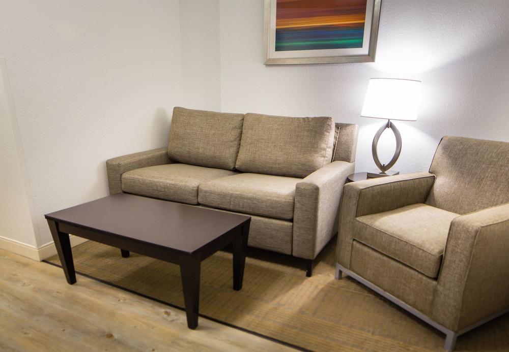 Holiday Inn Hotel & Suites Bloomington Airport By Ihg Luaran gambar