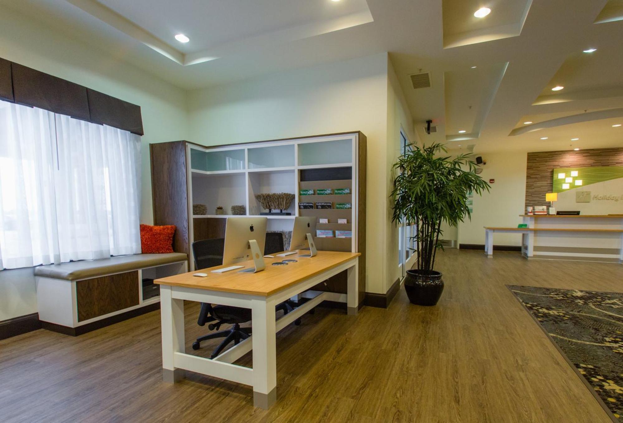 Holiday Inn Hotel & Suites Bloomington Airport By Ihg Luaran gambar