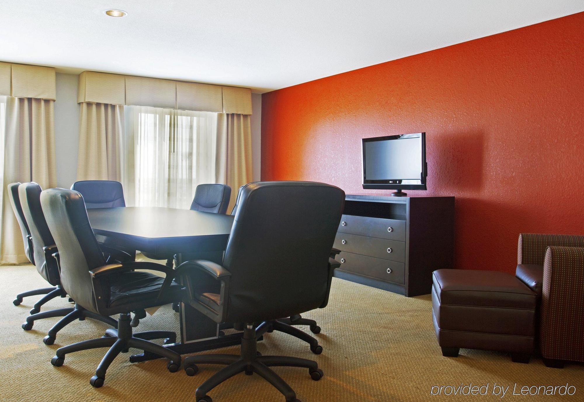 Holiday Inn Hotel & Suites Bloomington Airport By Ihg Kemudahan gambar